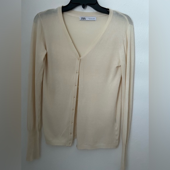 Zara cream cardigan v neck Size Medium - Picture 3 of 9